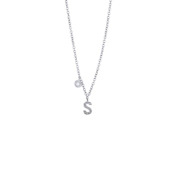 Collana con lettera S e punto luce in oro bianco 18k e diamanti