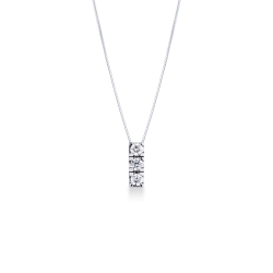 Collar en oro blanco de 18k con colgante 3 diamantes