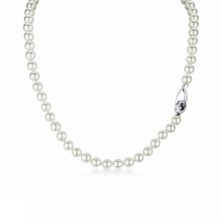 Collar de perlas japonesas con cierre oro blanco y diamantes