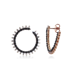 Pendientes de oro rosa de 18 quilates con diamantes negros y blancos