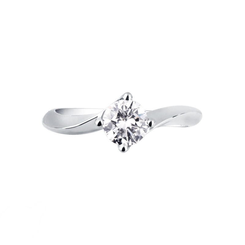 Solitario mujer en oro blanco de 18kt con diamante de 0,70 quilates Solitario mujer en oro blanco de 18kt con diamante de 0,70 quilates