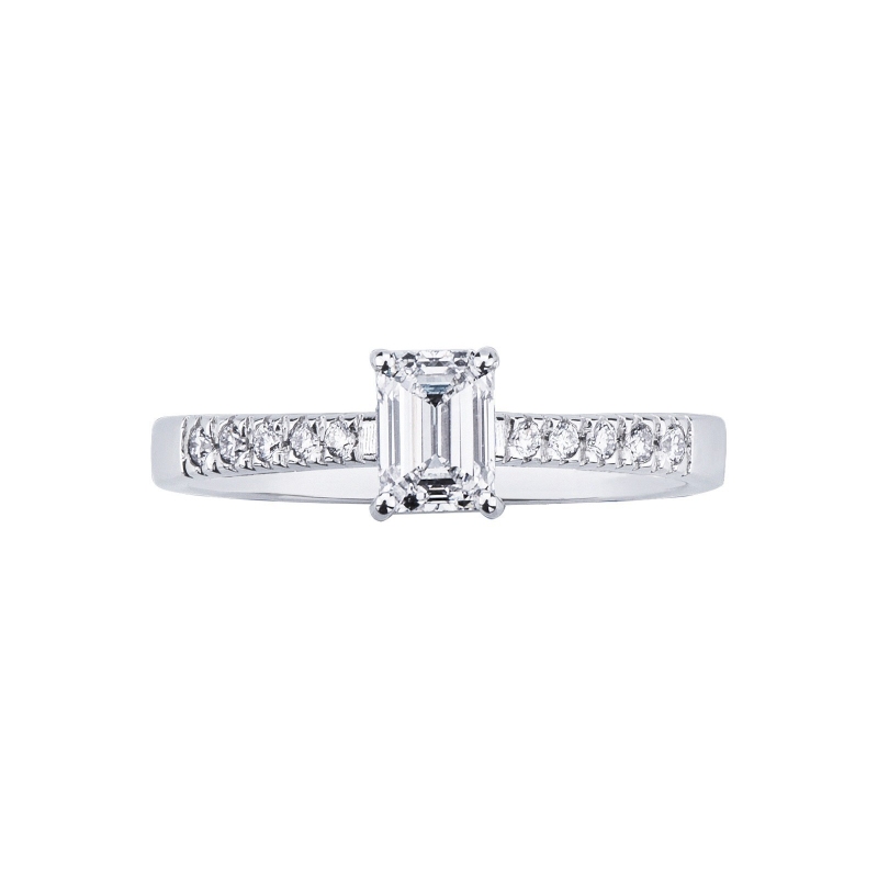 Anillo con diamante corte corazón 0,70 ct GIA en oro blanco 18k Anillo con diamante corte corazón 0,70 ct GIA en oro blanco 18k