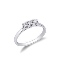 Anillo trilogía en oro blanco de 18 kilates con diamantes 0,25 quilates