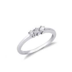 Anillo trilogía con diamantes de 0,25 quilates y oro blanco de 18 quilates