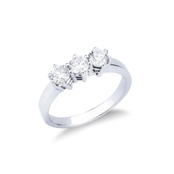 Anillo con 3 piedras de 0,75 quilates en oro blanco de 18 kilates
