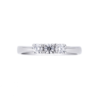 Anillo trilogy en oro blanco 18k con 0.30 ct diamantes