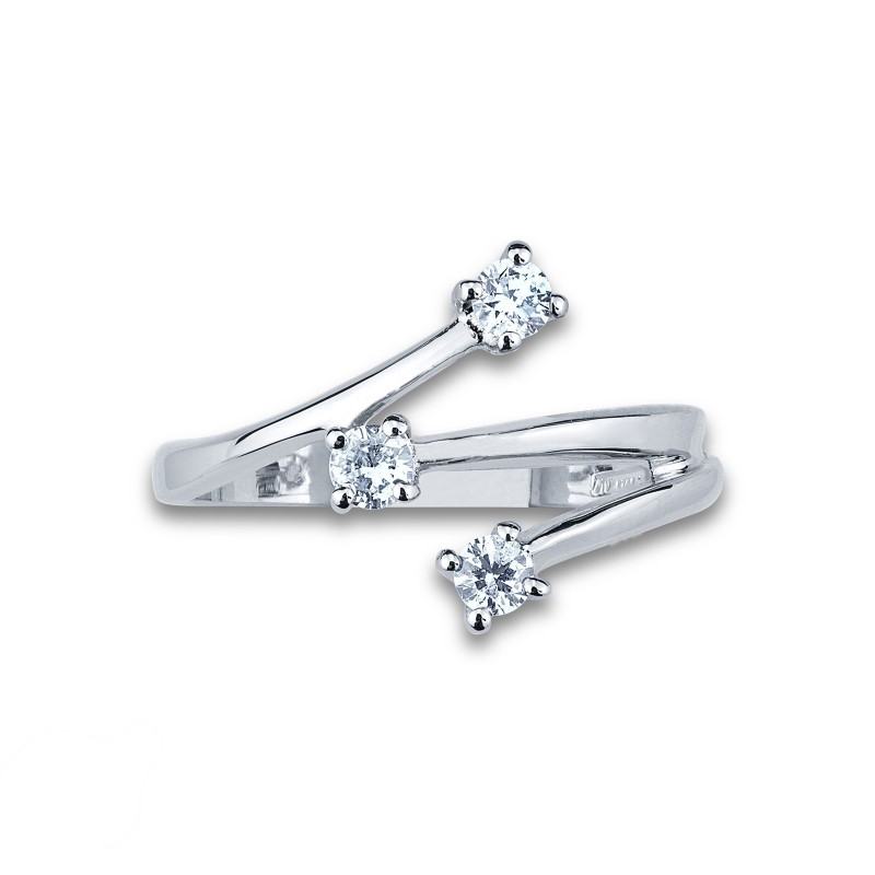 Anillo abierto de oro blanco 18 kilates con 3 diamantes  Anillo abierto de oro blanco 18 kilates con 3 diamantes