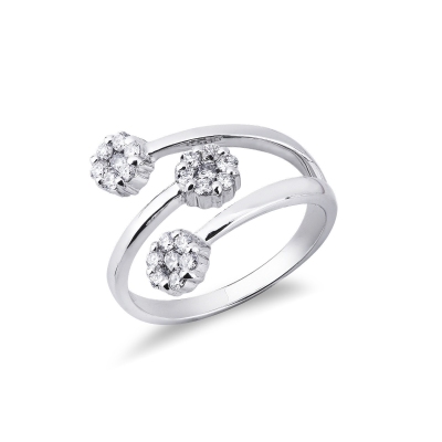Anillo Illusion en oro blanco 18 quilates con tres flores diamantes