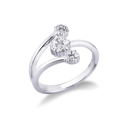 Anillo de mujer en oro blanco de 18k con flores con diamantes