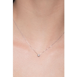 Colgante solitario con diamante engastado a bisel 0.04 quilates oro blanco 18 kilates 2