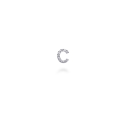 Pendiente Mono en Oro Blanco 18k con Letra C y Diamantes