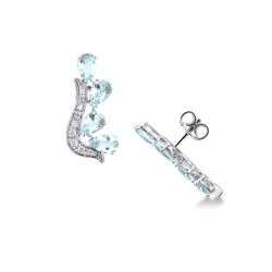 Pendientes de diseño con aguamarinas talla pera y diamantes