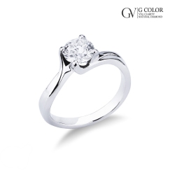 Solitario en oro blanco 18 k con diamante de 0,90 quilates