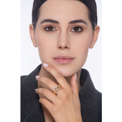 Anillo con ondas en oro amarillo 18K