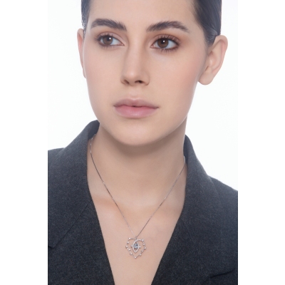 Collar corazón de aguamarina ovalada y diamantes oro 750