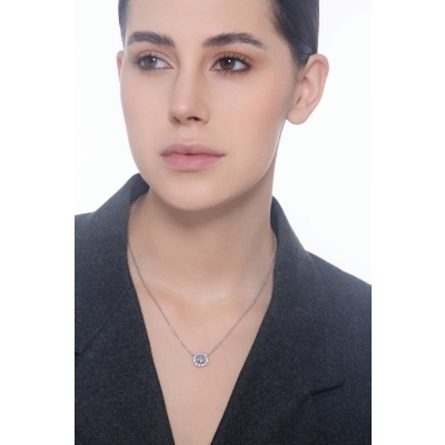 Collar oro 18k aguamarina ovalada y diamantes