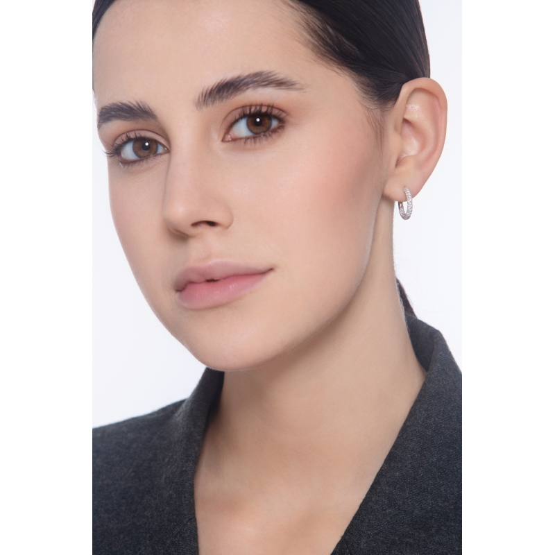 Pendientes aro en oro blanco de 18k con diamantes