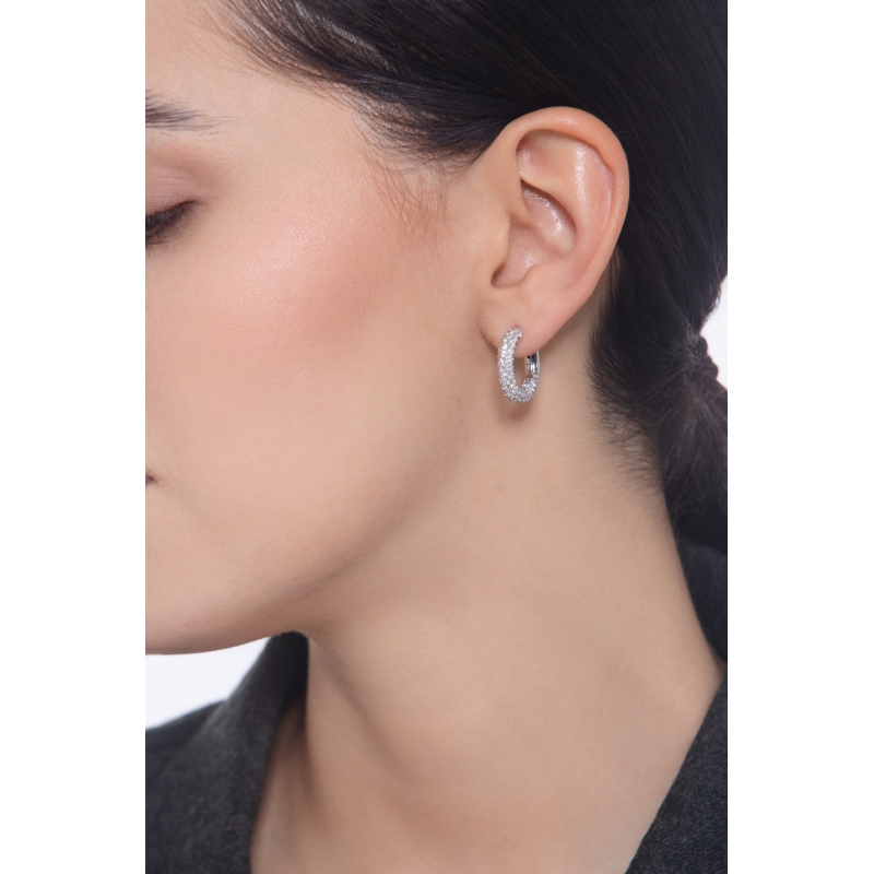 Pendientes aro en oro blanco de 18k con diamantes naturales