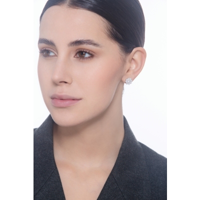 Pendientes Flor en Oro Blanco 18k con Diamantes Brillantes