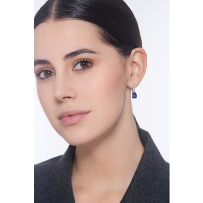 Pendientes con zafiro azul y diamantes en oro blanco 18k 