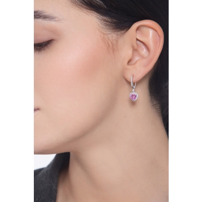 Pendientes en oro blanco con zafiro rosa en forma de corazón y diamantes
