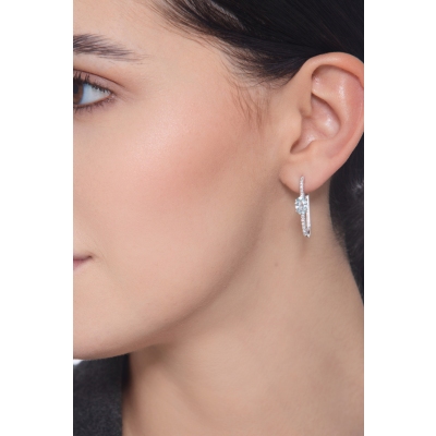 Pendientes ovalados en oro blanco 750 con diamantes y aguamarinas