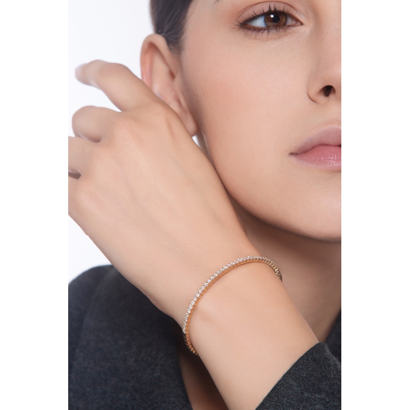 Brazalete rígido en oro rosa de 18k con diamantes Brazalete rígido en oro rosa de 18k con diamantes