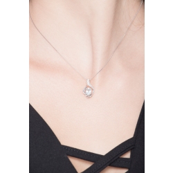 Collar colgante oro blanco 750 con aguamarina oval y diamantes 2