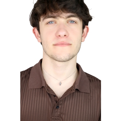 Collar en oro blanco 18k con colgante skull y diamantes