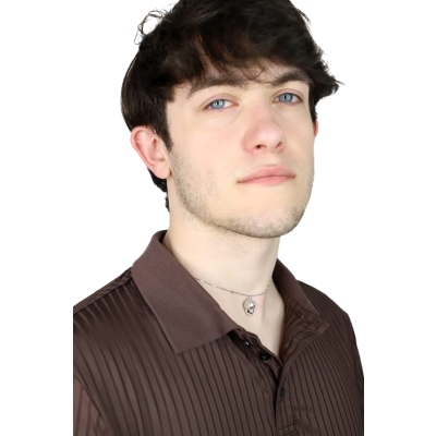 Collar en oro blanco 18k con colgante skull con diamantes