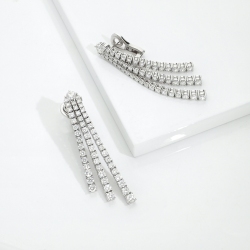 Pendientes en cascada en oro blanco 18k con diamantes 2