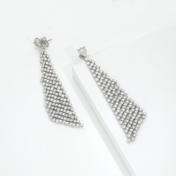 Pendientes colgantes en tejido de oro blanco 18k con diamantes 2