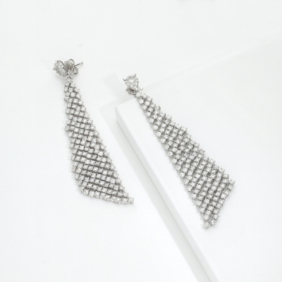 Pendientes colgantes en tejido de oro blanco 18k con diamantes