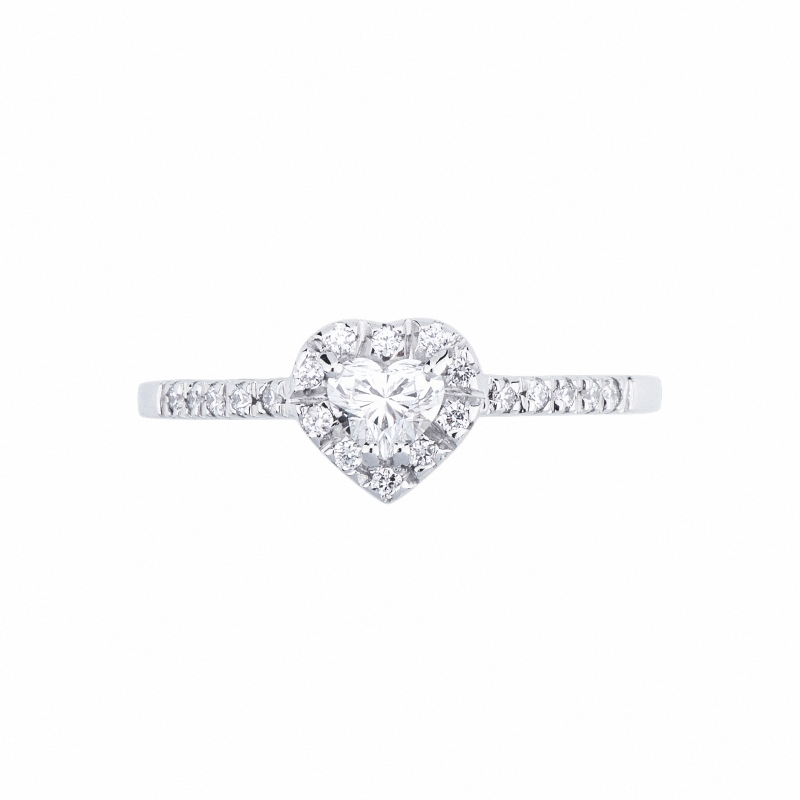 Anillo solitario de oro blanco de 18 quilates con diamante central en forma de corazón GIA 0,30 ct  Anillo solitario de oro blanco de 18 quilates con diamante central en forma de corazón GIA 0,30 ct