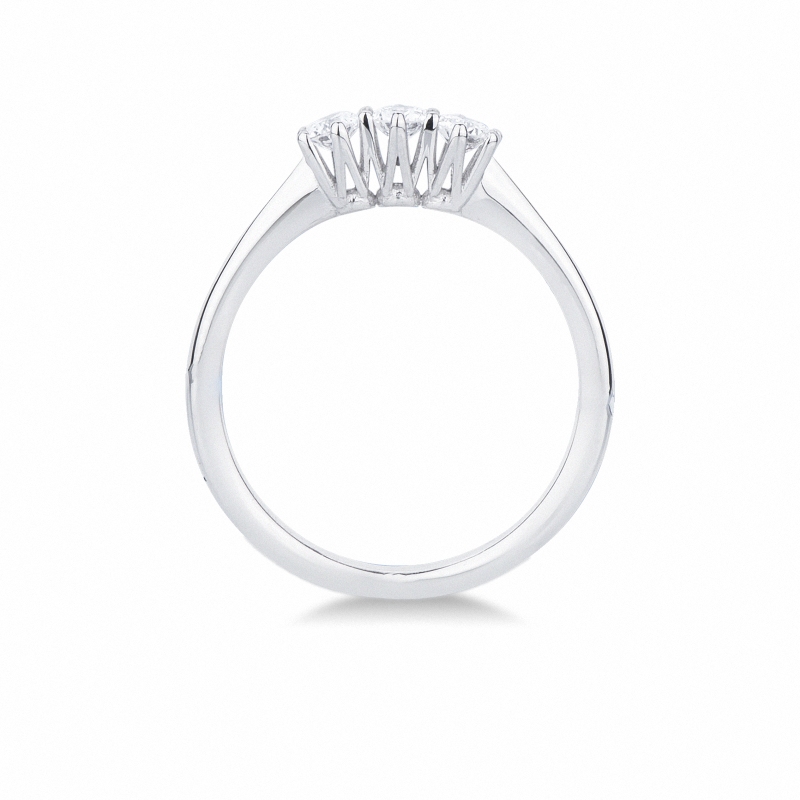 Anillo trilogy en oro blanco 18k con tres diamantes blancos CT 0,30 