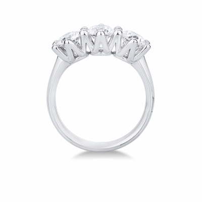 Anillo en oro blanco 18k con tres diamantes CT 2,10