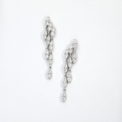 Pendientes colgantes tres filas oro blanco 18 diamantes