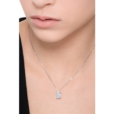 Collar aguamarina y diamantes talla esmeralda oro blanco 18k