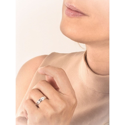 Alianza matrimonial y textura diamantada or blanc 18k