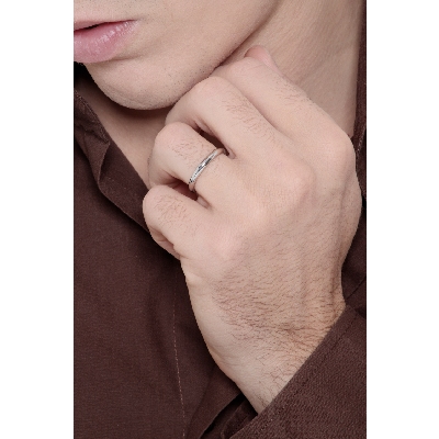 Anillo de boda blanco 18 kilates