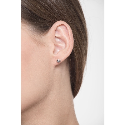 Pendientes solitarios oro blanco y diamantes a bisel 0.10 quilates