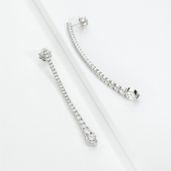 Pendientes colgantes en oro blanco 750 con diamantes 6.3 mm 2