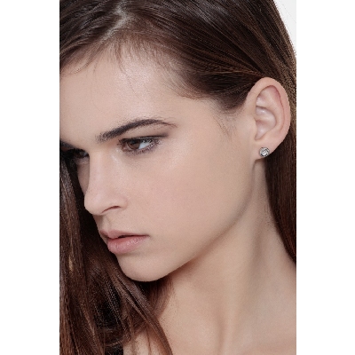 Pendientes de botón mujer solitarios