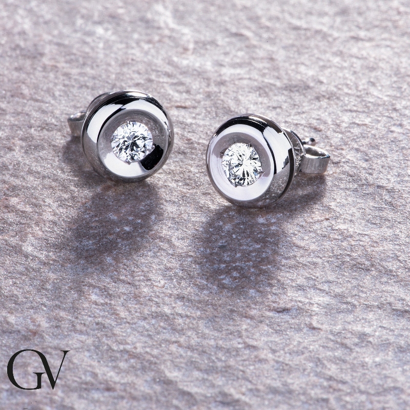 Pendientes de botón brillantes 0.40 quilates y oro blanco 18k
