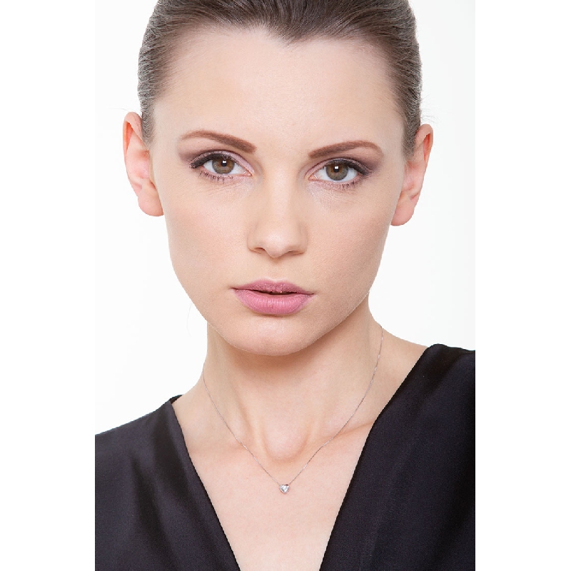 Collar oro blanco mujer de 18 kilates con colgante de corazón de diamantes de 0.04 quilates Collar oro blanco mujer de 18 kilates con colgante de corazón de diamantes de 0.04 quilates