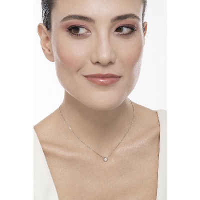 Colgante solitario 0.10 quilates diamante y oro blanco 18 kilates
