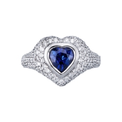 Anillo meñique oro 18k con zafiro corazón y pavé diamantes 2