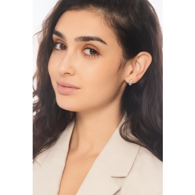 Pendientes de botón en oro blanco de 18k con aguamarinas ovaladas y diamantes