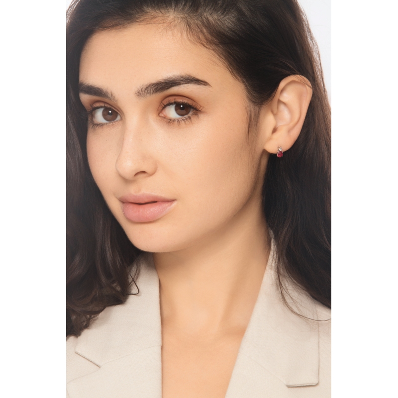 Pendientes en oro blanco 18k con rubies y diamantes Pendientes en oro blanco 18k con rubies y diamantes