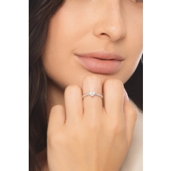 Anillo solitario en oro blanco 18k con diamante corazon GIA CT.0.50 2